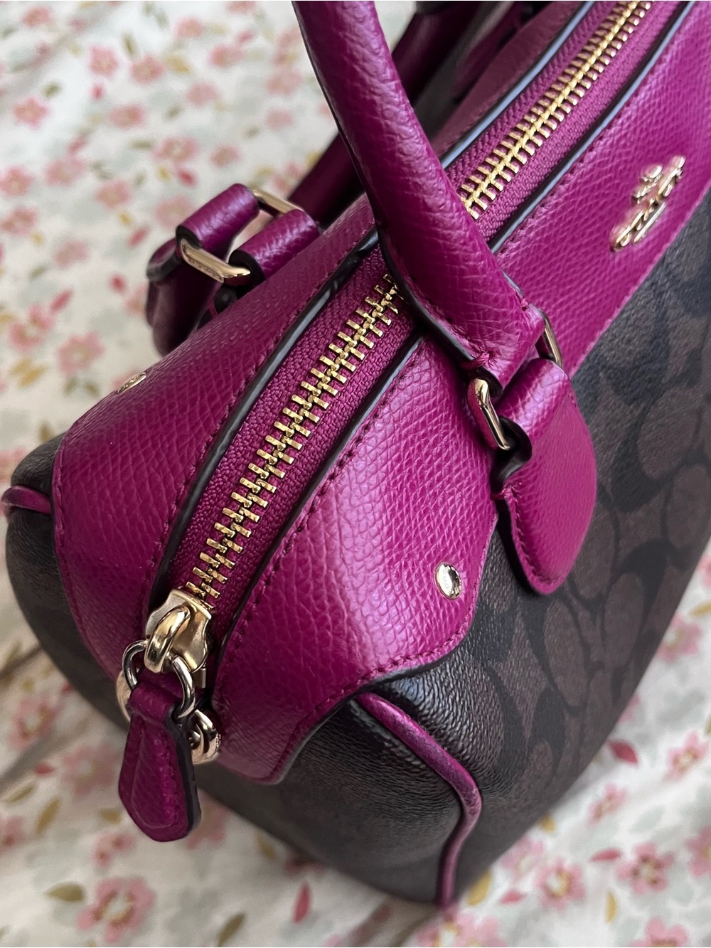 Coach Mini Bennet Brown Signature Satchel with Fuchsia Trim - Picture 5 of 8